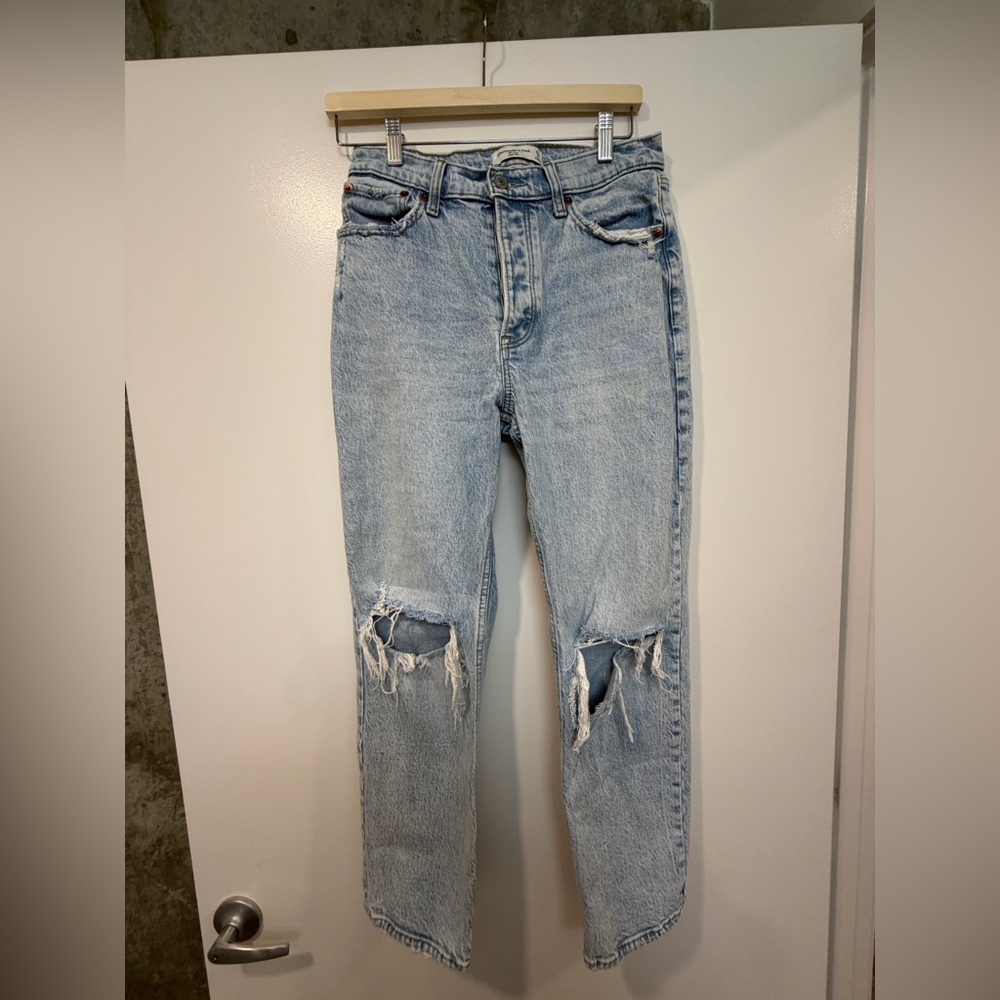 Abercrombie & Fitch Light Wash Dad High Rise Jeans
